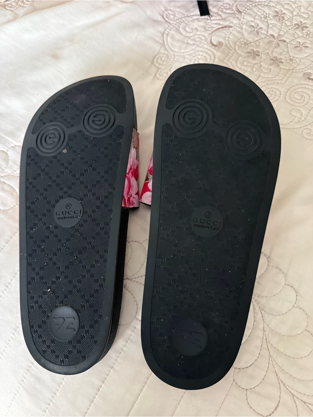 (NWOT) - Authentic Gucci - Black Slides with Pink & Green Floral GG Strap - Picture 4 of 7